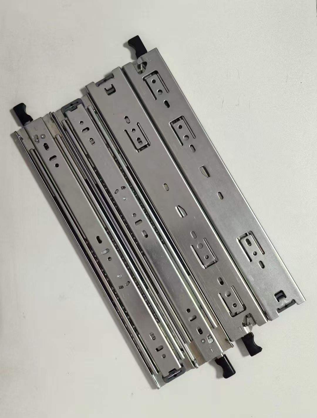 Diapositiva de rodamiento de bolas abiertas de 53 mm de ancho con bola abierta con resortes para electrodomésticos y utensilios de cocina