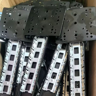 Diseño moderno de la puerta de la puerta del voltaje ascendente