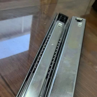 Venta directa de fábrica Diapositivas de cajones de servicio pesado 1 par Extensión completa Royets de rieles deslizantes Gabinete Runners