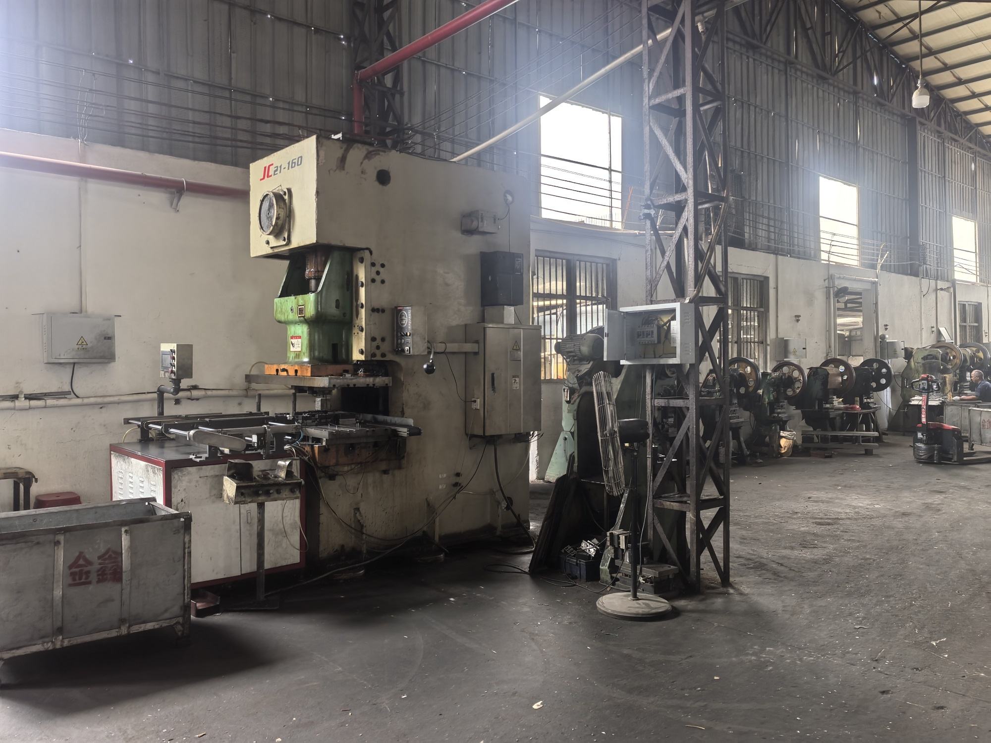 Buffing de buena calidad Extensión completa Auto-retorno 3 Section Slide de rodamiento de bolas de cierre suave