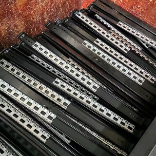 KV Pivot Dound Diapositiva Aplicación de hardware Recuadro Autodelamiento de 16 1/8 'Diapositiva (kit) Negro