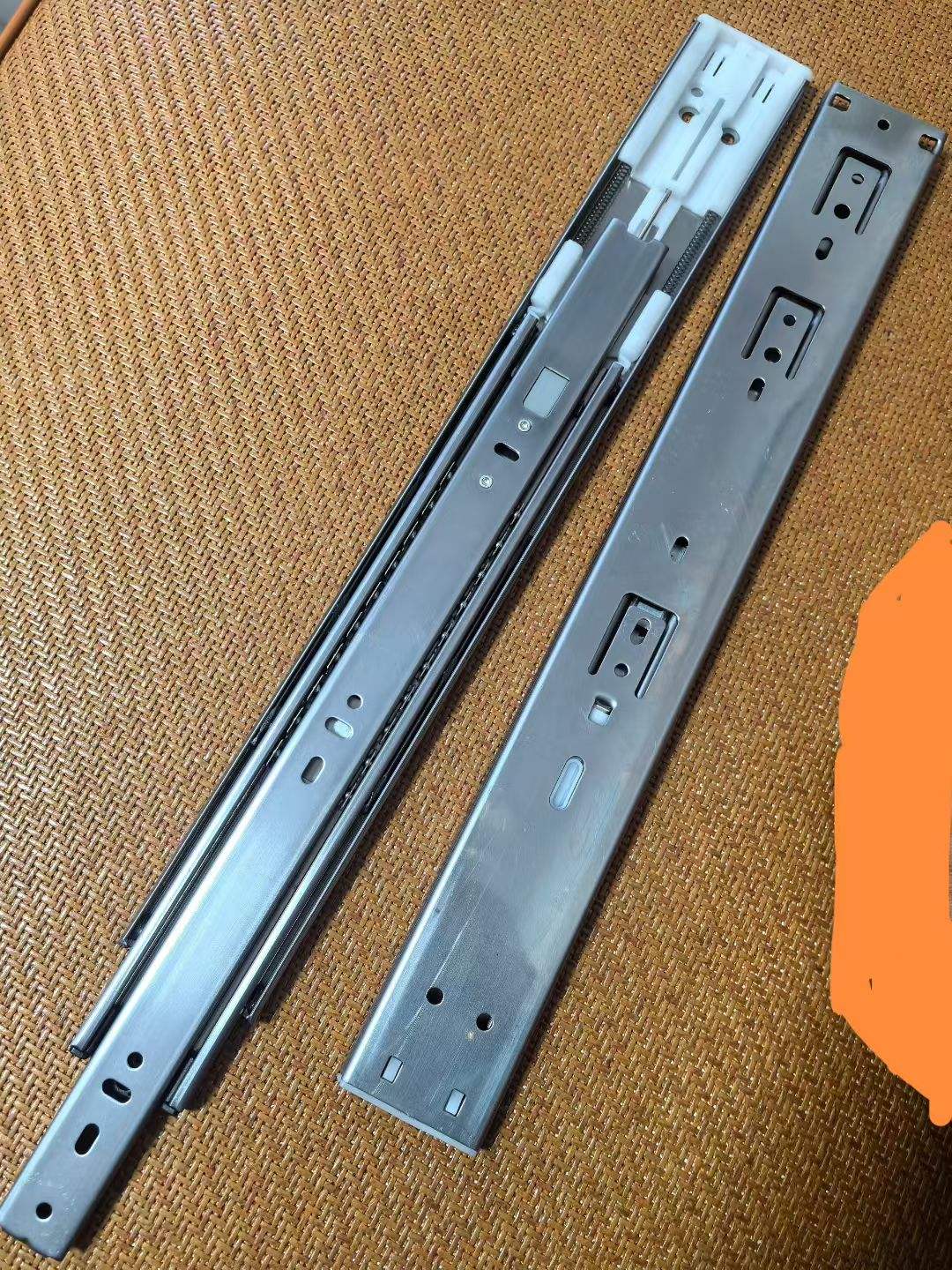 51 mm Jieyang Factory Daminga competitiva 3 veces Presión abierta de extensión completa Cajón de rodamiento de rodamiento Diapositiva